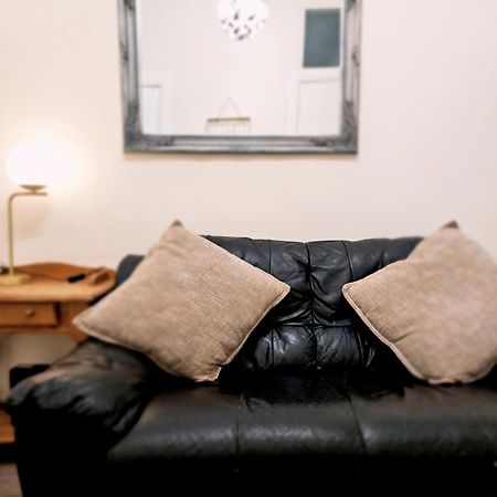No15 Castle View Apartment Единбург Екстериор снимка