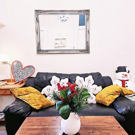 No15 Castle View Apartment Единбург Екстериор снимка