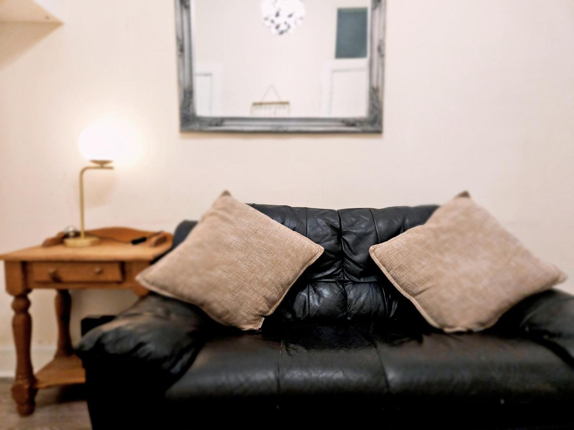 No15 Castle View Apartment Единбург Екстериор снимка