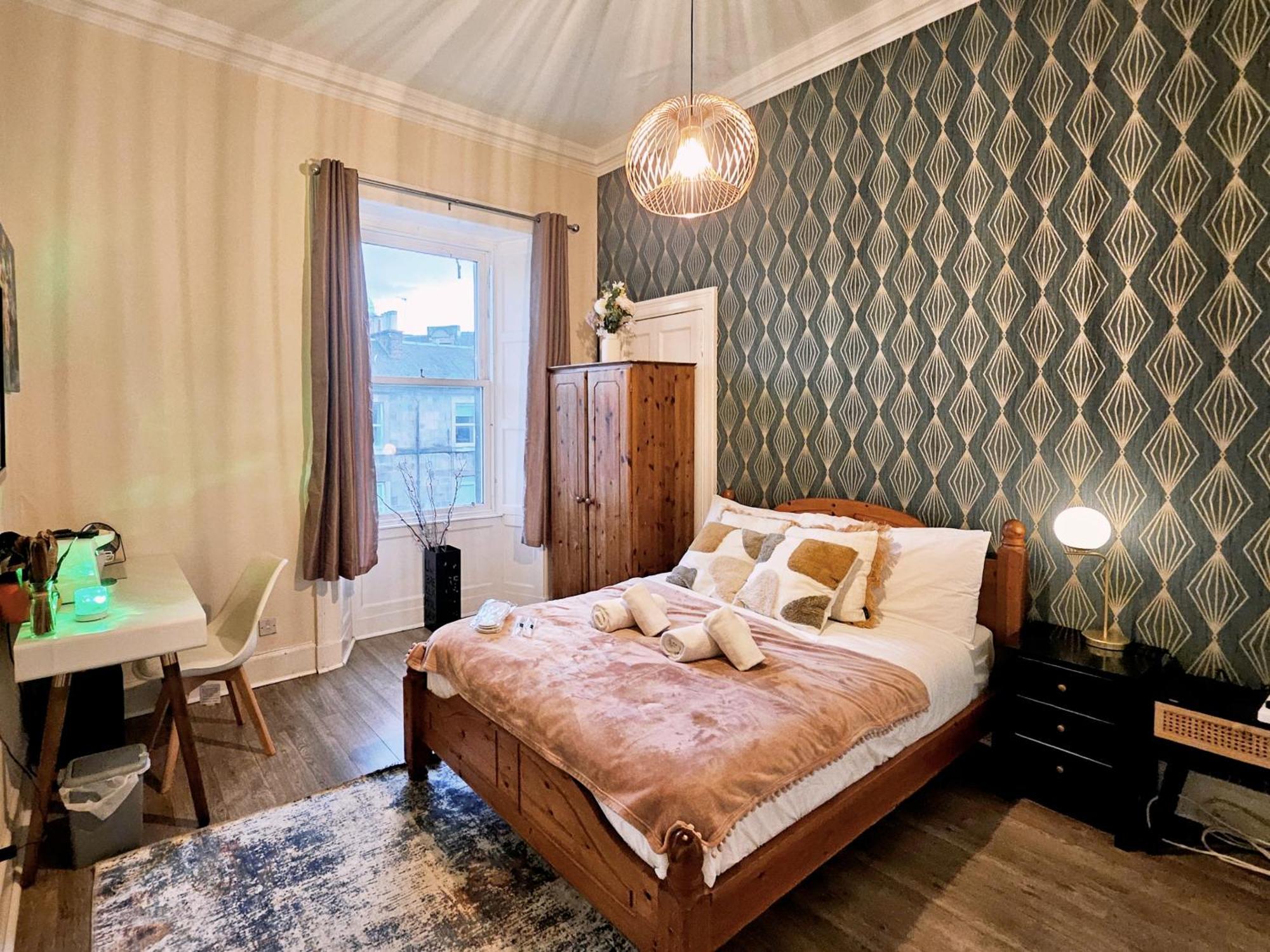 No15 Castle View Apartment Единбург Екстериор снимка